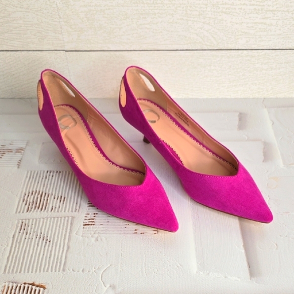 Journee Goldie Shoes - NWT Journee Golie Vibrant Magenta Suede Heels